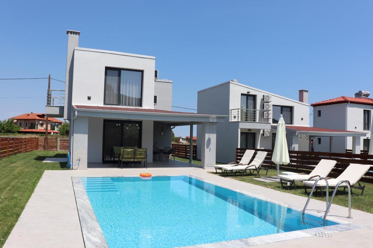 Olympus Paradise 4 Skotina Exterior photo