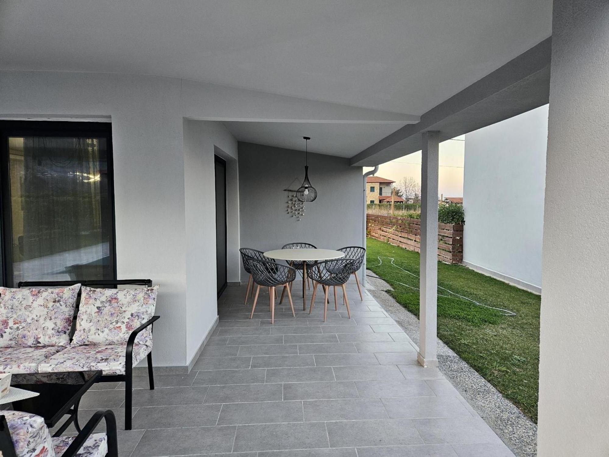 Olympus Paradise 4 Skotina Exterior photo
